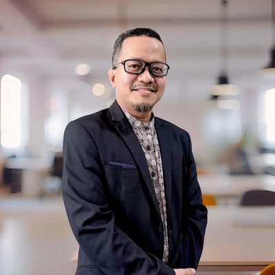 Foto Dr. MOHD KAMIL BIN AHMAD