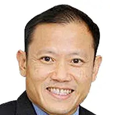 Foto Dr Chan Ping Wah Kenneth