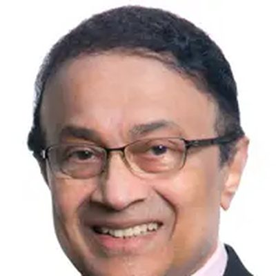 Foto Dr Nair V P