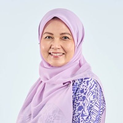 Foto Dr Adilah Ahmat