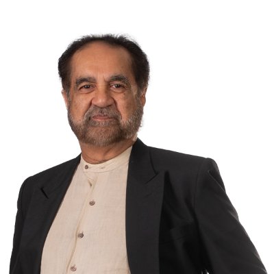 Foto Dr HJ Nik Isahak Wan Abdullah