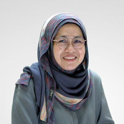 Foto Dr. Aishah Bt Haji Adenan